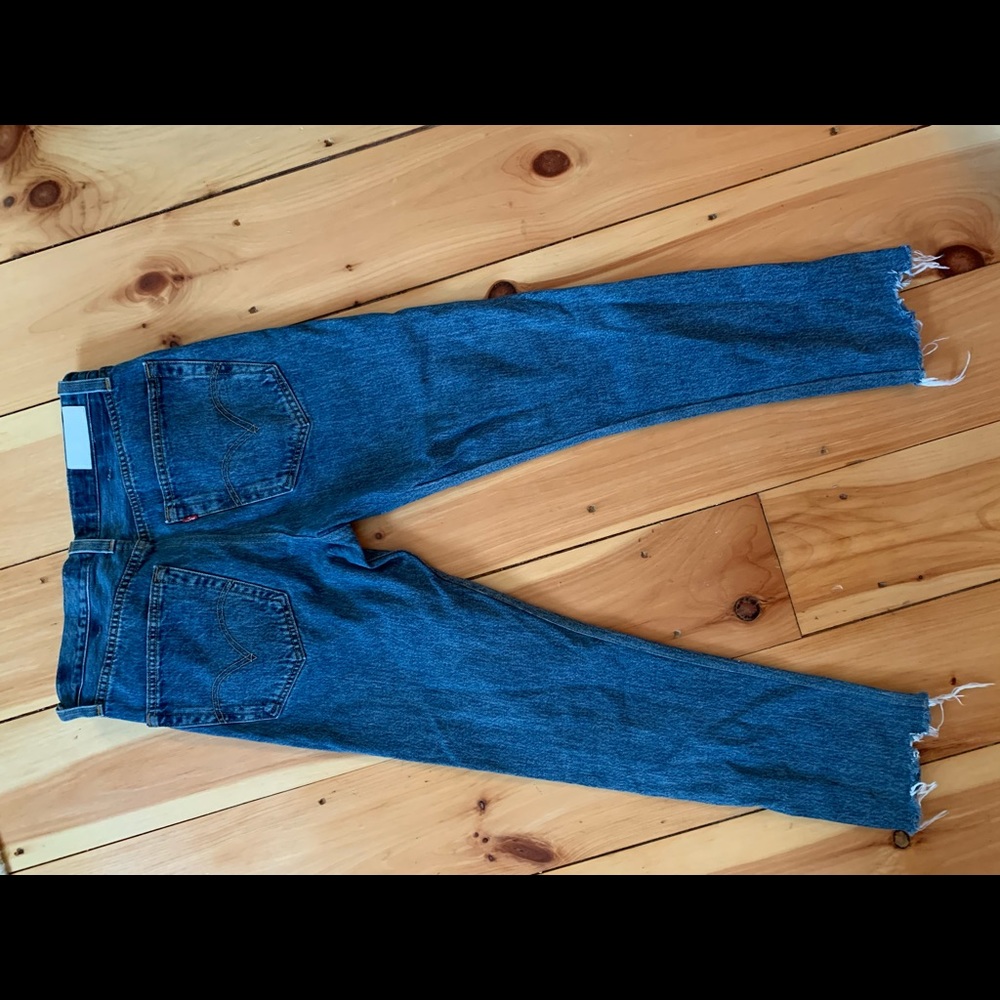 Re/Done X Levi’s Mid-Blue Raw Hem Jeans